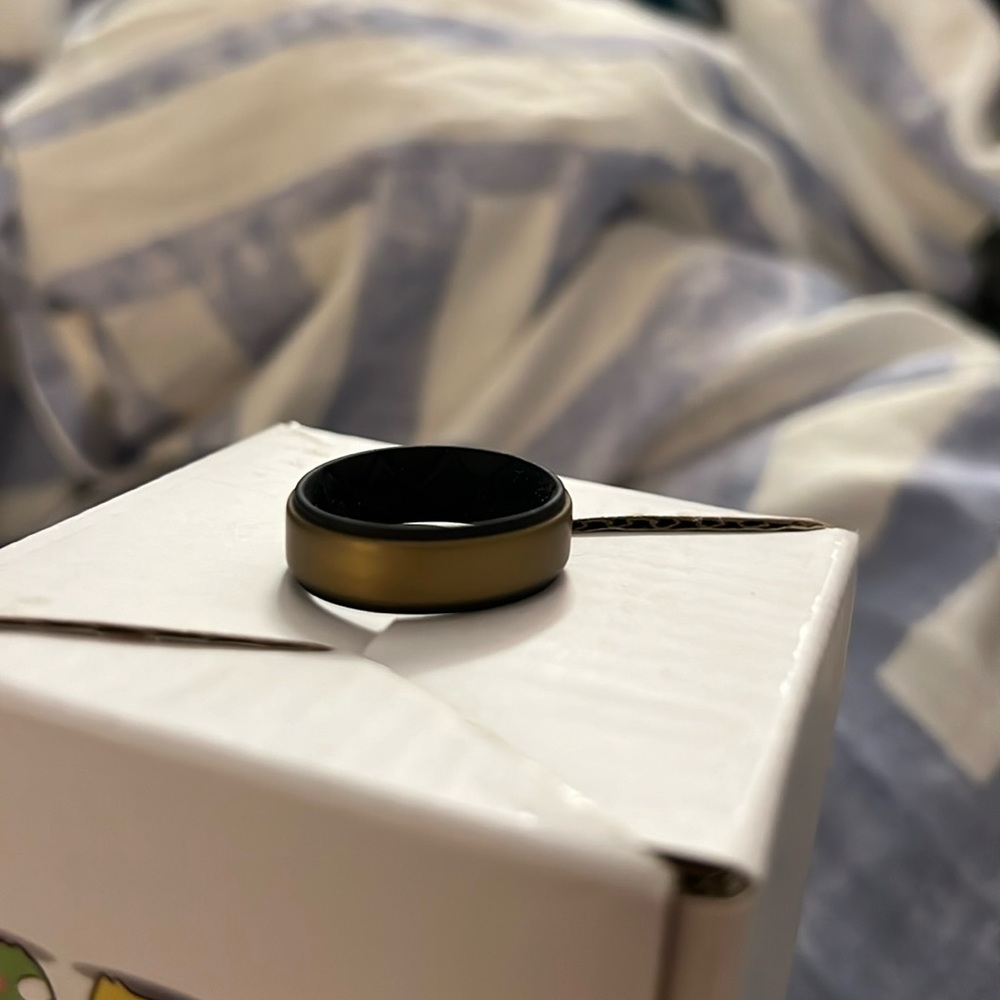 Black and gold silicone ring